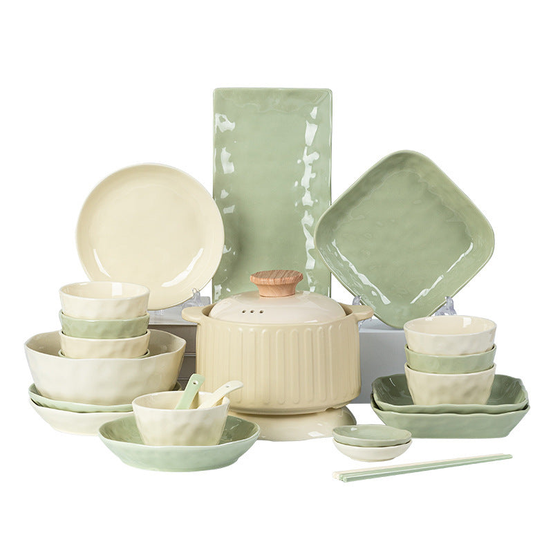 A Underglaze ceramic tableware