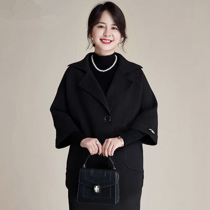 A lady's autumn and winter coat