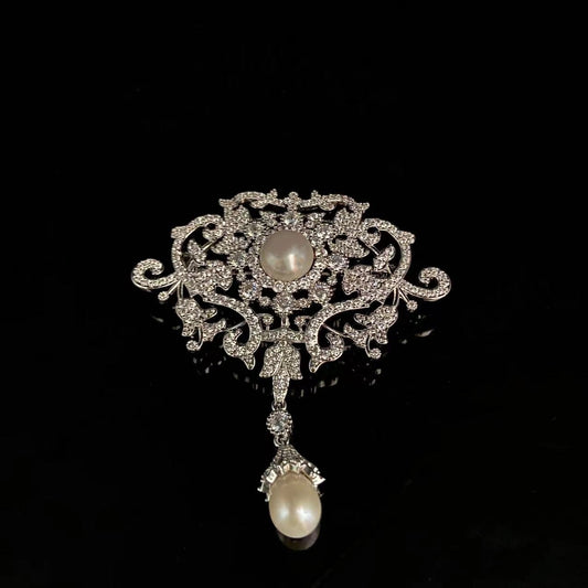 A French retro court fringed pearl luxury pin suit dress neckline brooch accessories high-end crystal corsage - Mixbatch