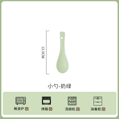 A Underglaze ceramic tableware