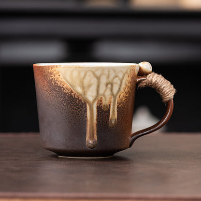 A ceramic cup creative mug