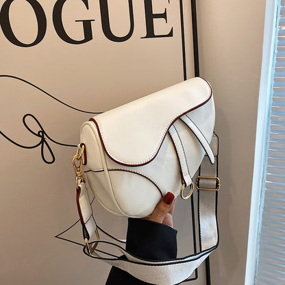 A new foreign style small bag, high-end trendy fashion exquisite shoulder versatile saddle bag