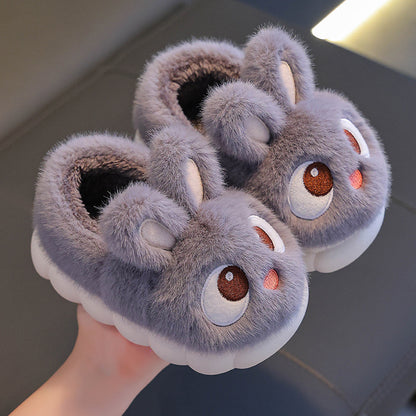 A children's thermal slippers