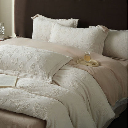 A four-piece set of sheets and quilt covers