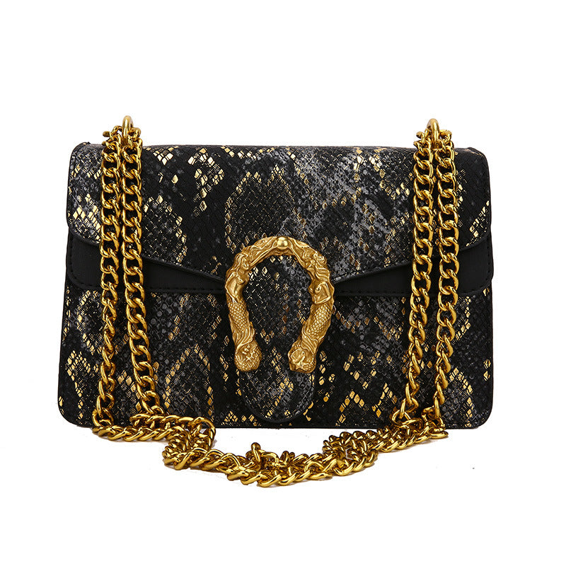 A new foreign style high texture chain crossbody shoulder bag trendy and simple square bag