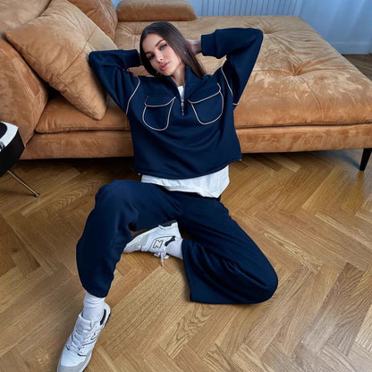 A casual suit with long sleeves