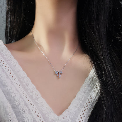 A Sterling Silver Bow with Diamonds S925 Necklace