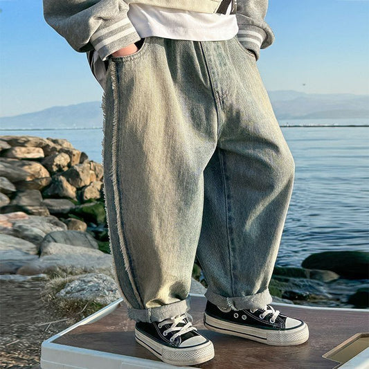 A Children's and teenagers' jeans