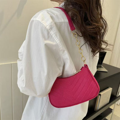 A summer new fresh felt armpit bag indentation fashion single shoulder foreign style small square bag