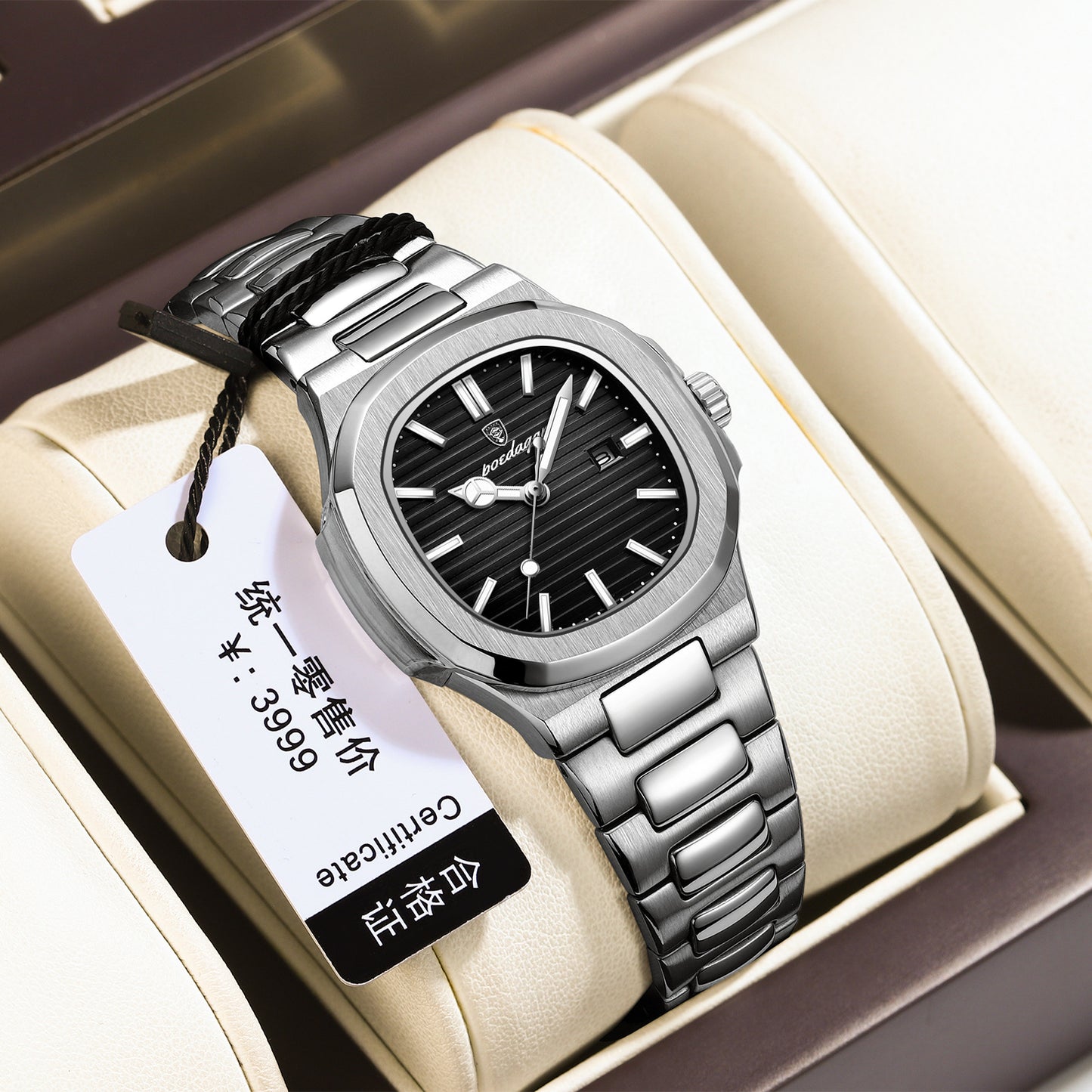 A luxury new ladies watch ultra-thin luminous quartz watch