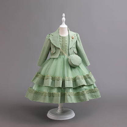 A Children's and teenagers' skirt