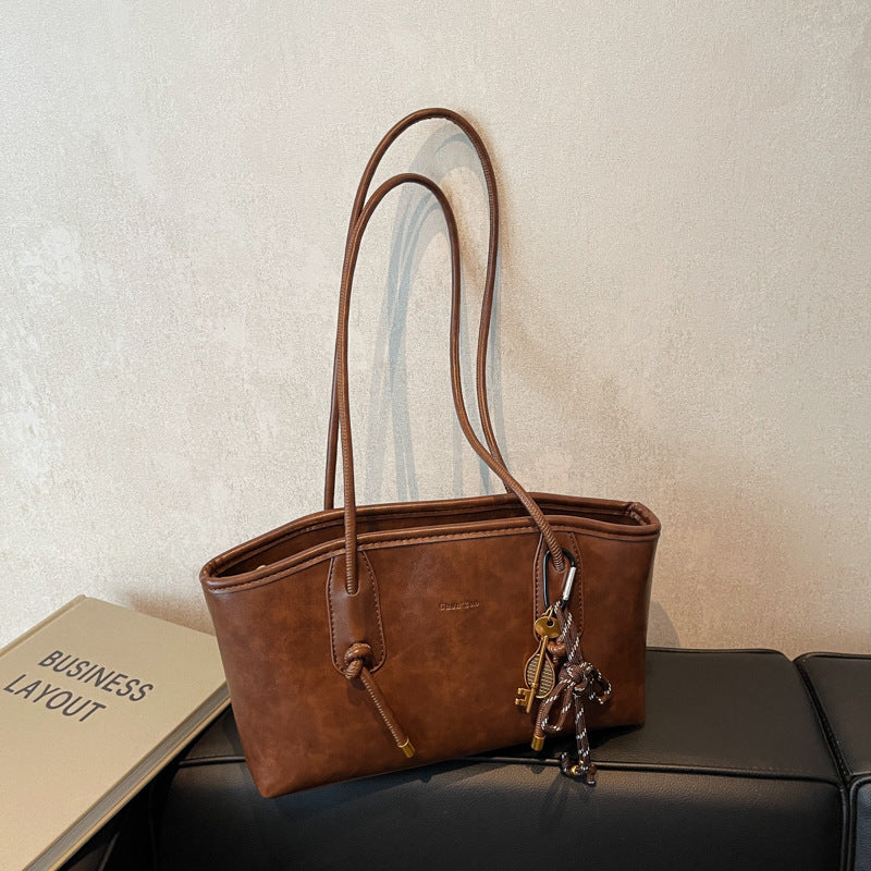 A shoulder bag handbag