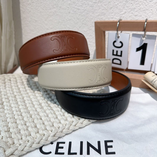 A French high-end sense retro leather letter headband stepping on the line pressing the edge wide edge going out headband heavy industry light luxury hair accessories women