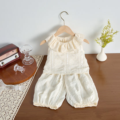 A girls summer two-piece set, new Korean foreign-style little princess sleeveless vest, top, shorts, thin split set