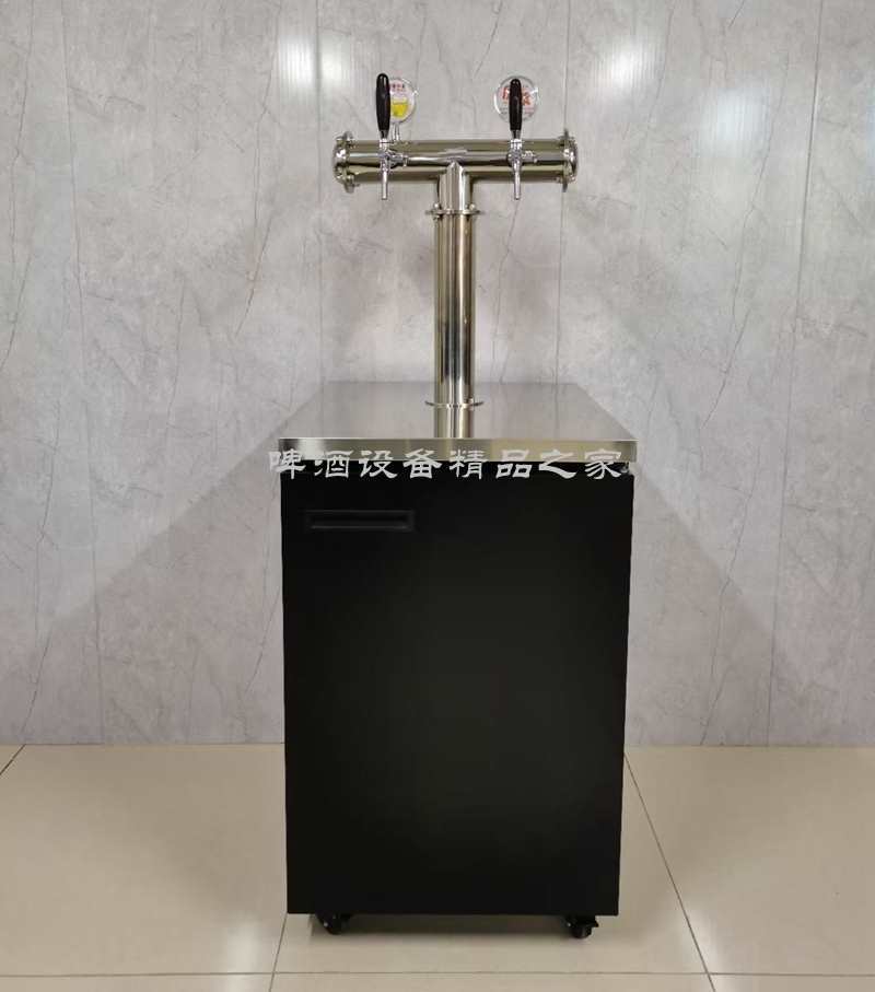 A air-cooled beer machine