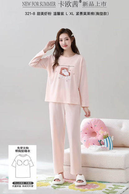 A cotton long-sleeved pajamas