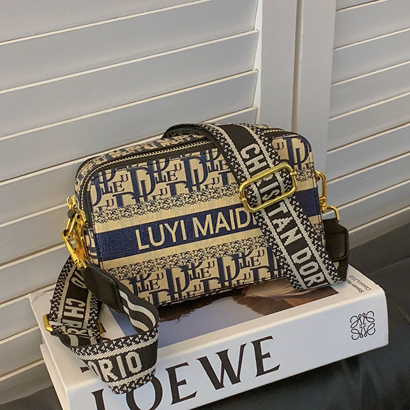 A new Korean version of temperament camera bag versatile women's high-end texture fashion shoulder messenger bag - Mixbatch