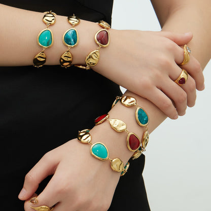 A bracelet jewelry