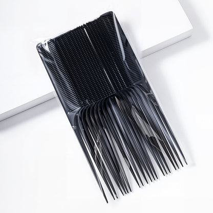 A black pointed tail comb