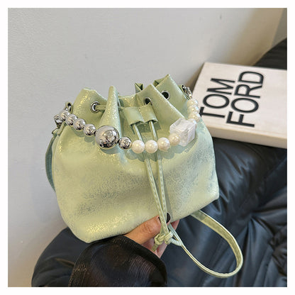 A spring new fashion pleated messenger bag this year popular versatile bucket bag