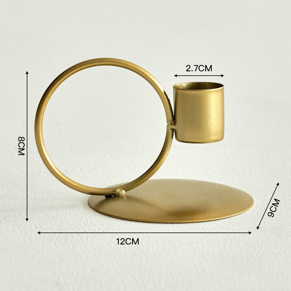 A new wrought iron U-shaped double-ended metal candle holder, dining table, candle ware, Nordic simple light luxury decorative ornament