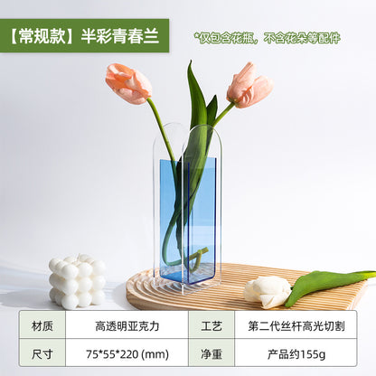 A acrylic vase ornament