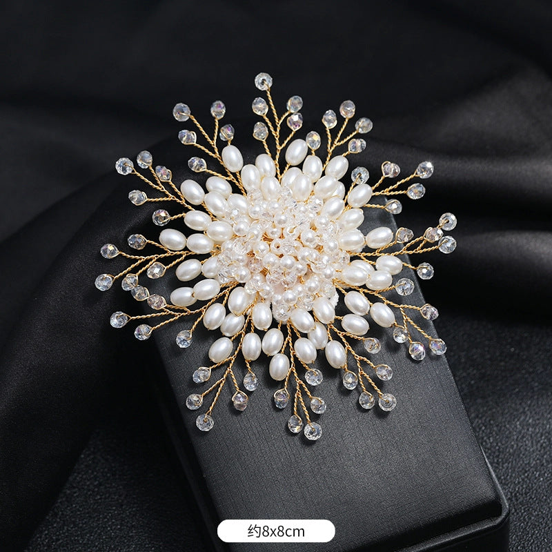 A elegant temperament luxury imitation pearl brooch women's fashion versatile snowflake pin high-end atmospheric corsage coat accessories - Mixbatch