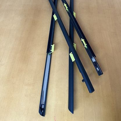 A car door and window glass outer pressing strip water retaining cut sealing strip outer pressing strip suitable for Honda Civic civic2001-2005