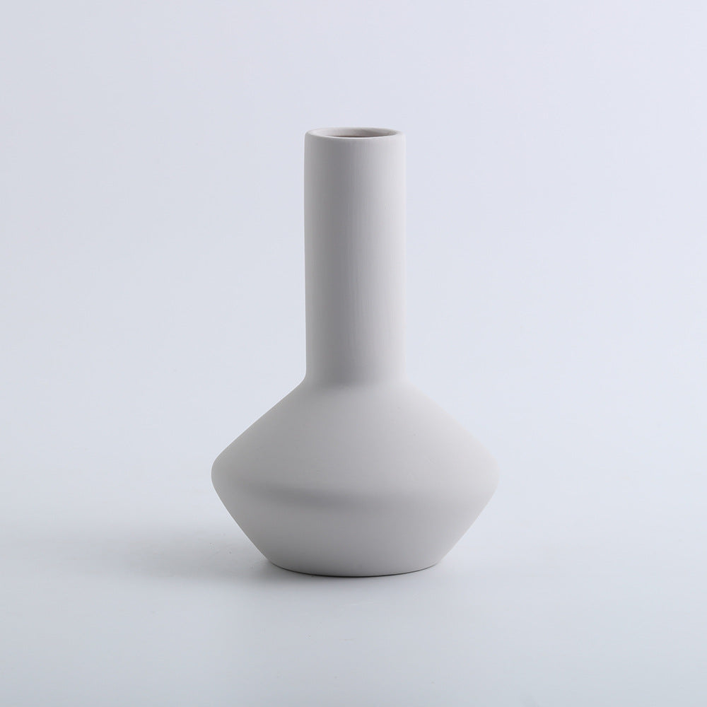 A ceramic vase decorative ornament