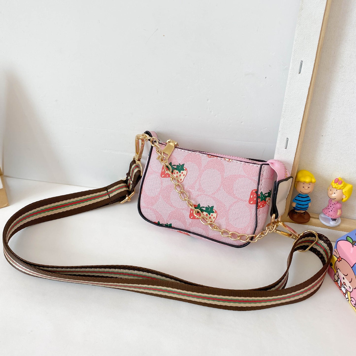 A new foreign fashion princess bag girls messenger bag little girl chain bucket bag - Mixbatch