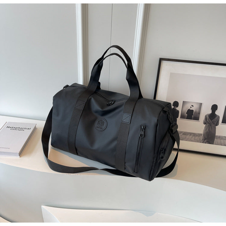 A large capacity handbag