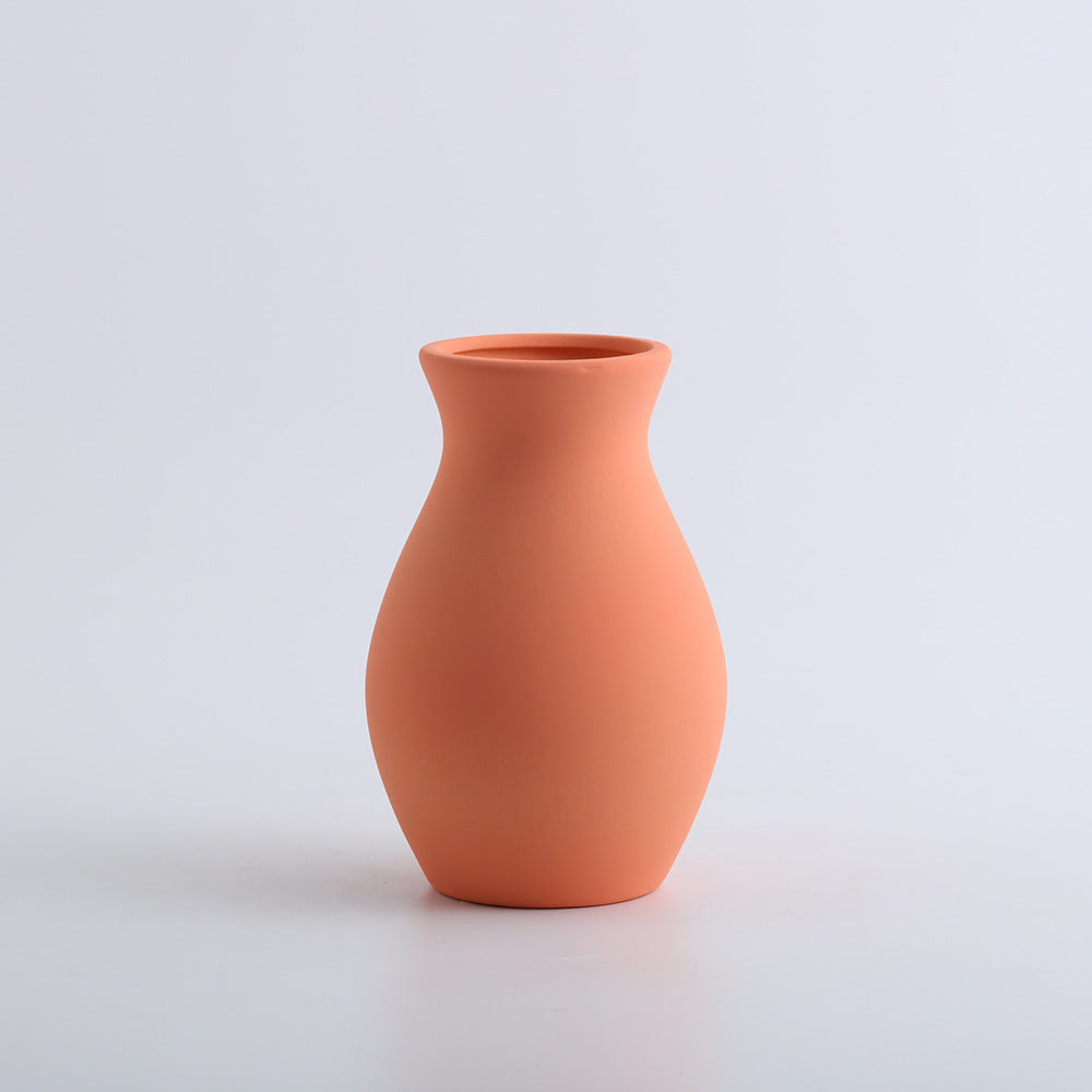 A ceramic vase decorative ornament