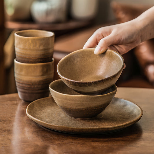 A ceramic tableware