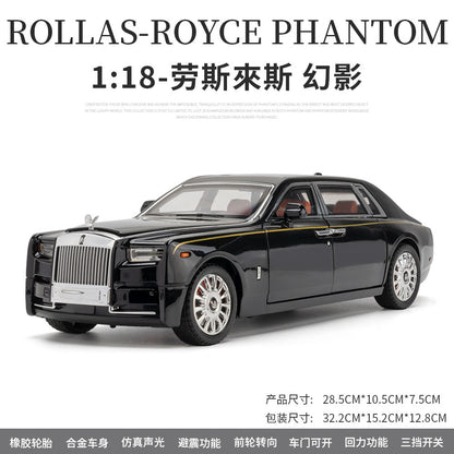 A 1:18 Alloy Metal Car Model Ornament