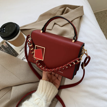 A foreign trade bag women's cross-border new fashion versatile chain Bags shoulder oblique span bag Internet celebrity portable small square bag