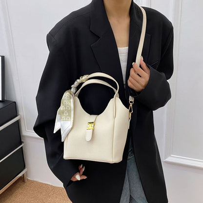 A simple soft PU hand carrying bucket bag woman - Mixbatch