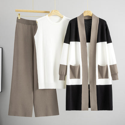 A knitted three-piece set