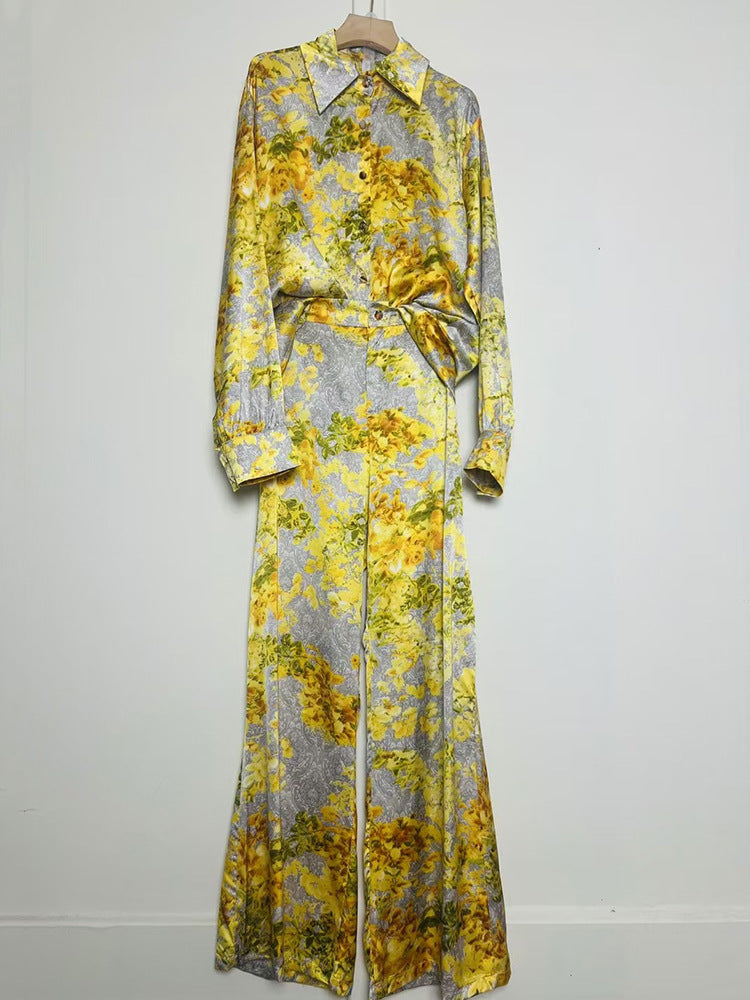 A Women's Retro Geometric Printed Lapel Shirt Two-piece Set + Loose Straight Pants Fashion Set