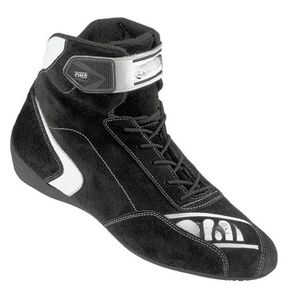 A racing shoe