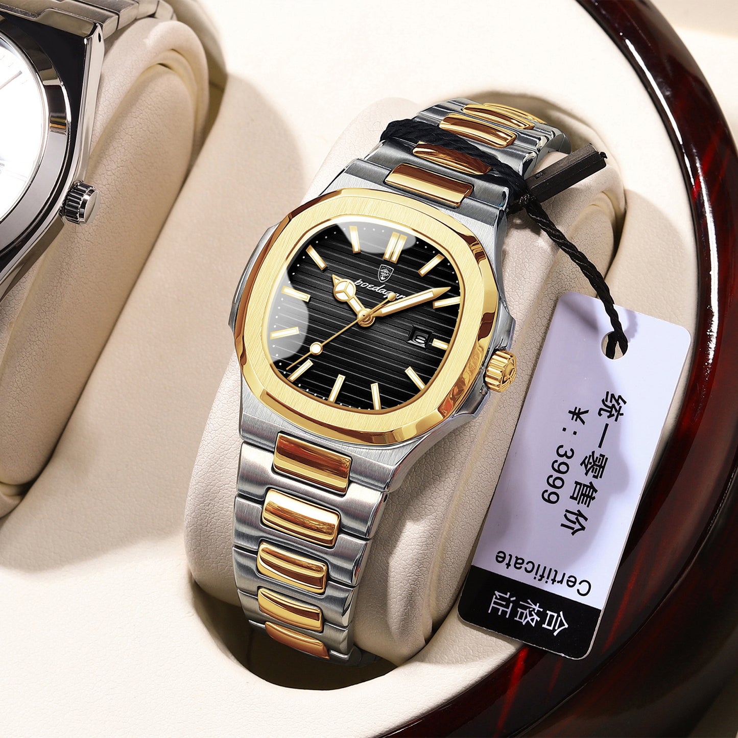 A luxury new ladies watch ultra-thin luminous quartz watch