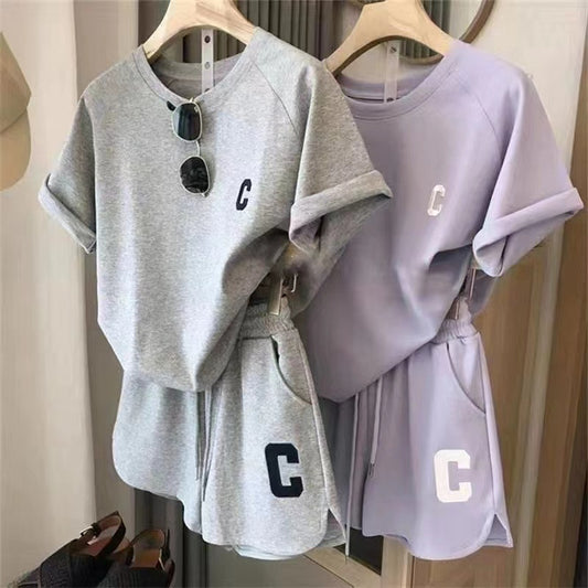 A women's summer set loose short-sleeved t-shirt casual shorts sports printing letter casual two-piece set