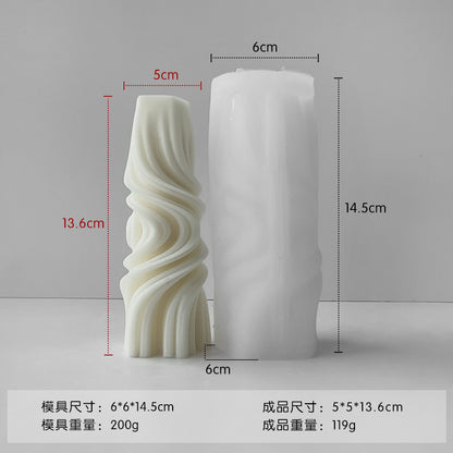 A cylindrical mold