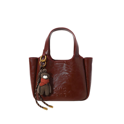 A handbag shoulder bag