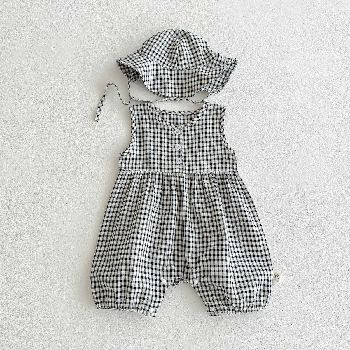 A girl baby summer thin floral bag fart clothes crawling baby western style plaid sleeveless vest jumpsuit to send a hat. - Mixbatch