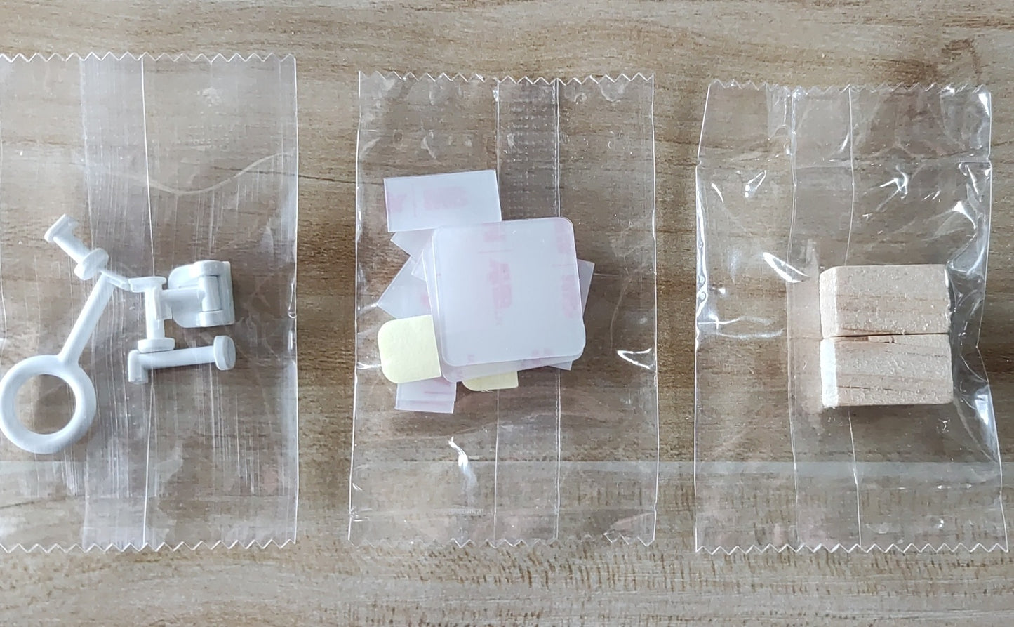 A graffiti bluetooth bluetooth smart finger robot app remote control