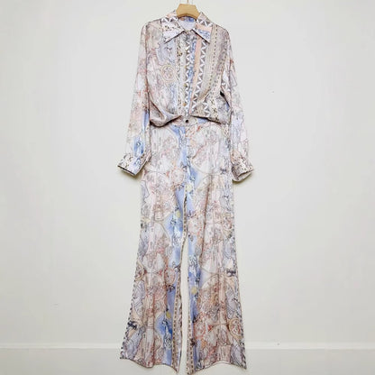 A Women's Retro Geometric Printed Lapel Shirt Two-piece Set + Loose Straight Pants Fashion Set