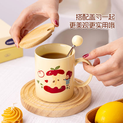 A Christmas Mug Ceramic Cup with Lid Spoon