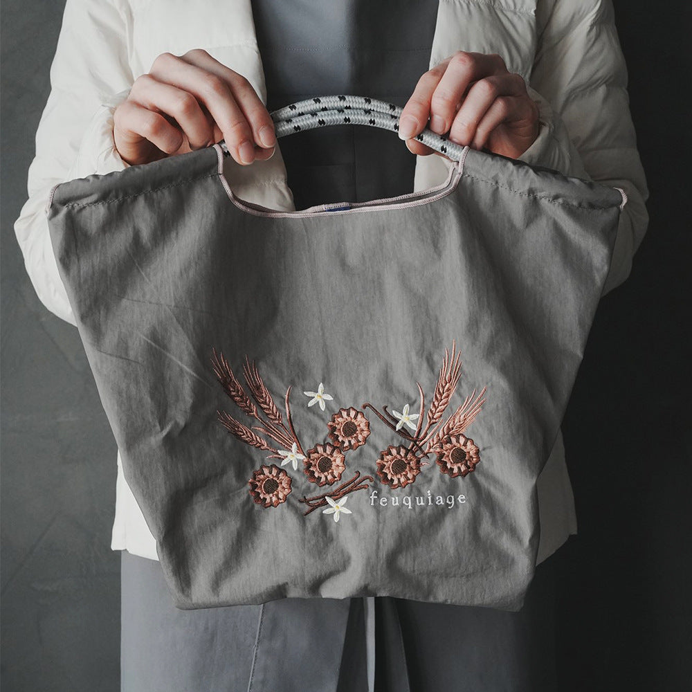 A ball chain bag handbag women's new messenger commuter armpit bag women's shoulder large capacity tote bag