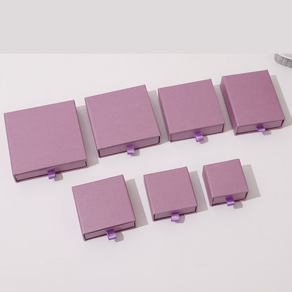 A Customized LOGO jewelry box