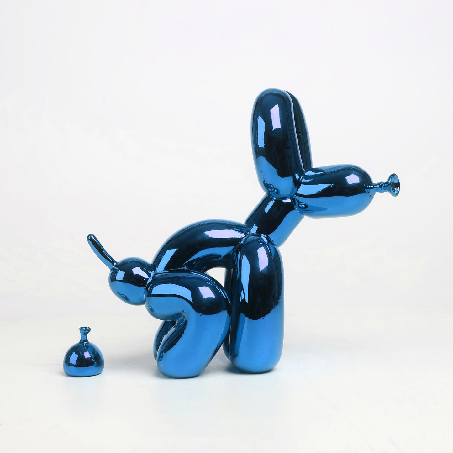 A balloon dog ornament